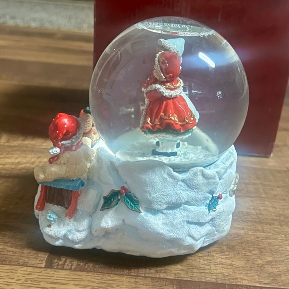 San Francisco Music Box • Snow Globe • Vintage • Santa Cherish Thoughts  • Video - Picture 10 of 16